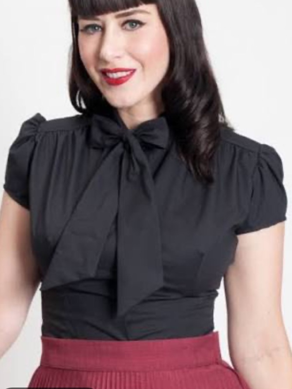 Heart of Haute Estelle Classic Black Tie-Neck Short Sleeve Top